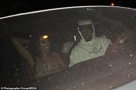 The two left for Foxx's LA hotel in his Lamborghini SUV.